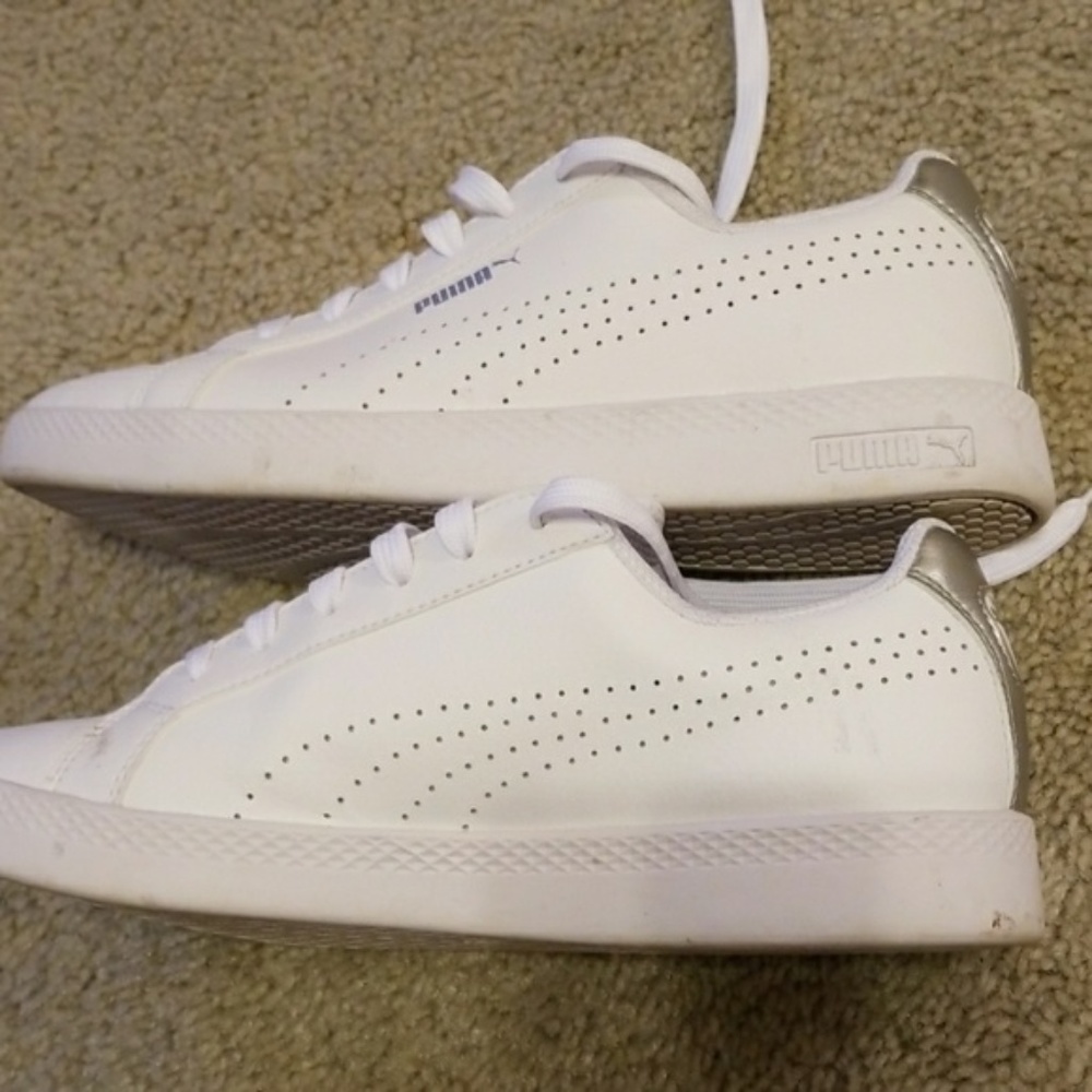 PUMA Women's Perf Smash White Leather Sneaker